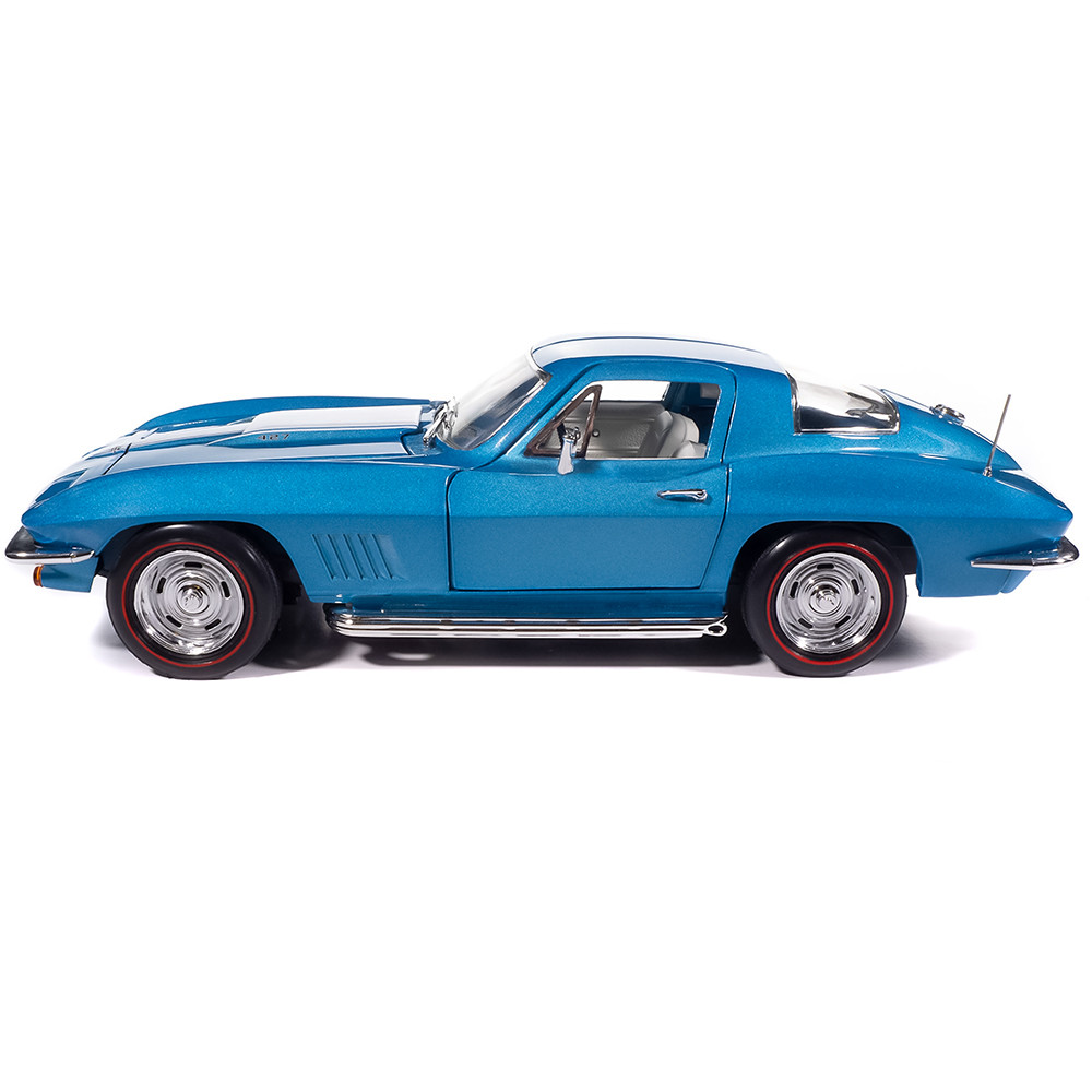1967 Chevy Corvette Stingray - Light Metallic Blue 1:18 Scale