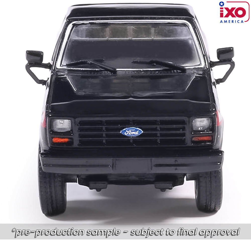 1983 Ford F-150 XLS Flareside 4X4 - Raven Black 1:64 Scale
