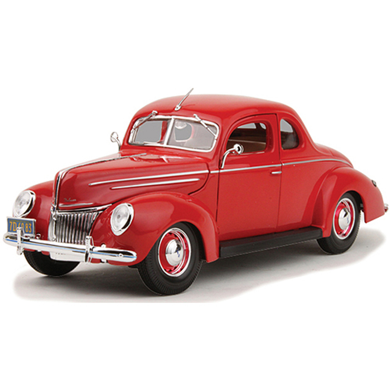 1939 Ford DeLuxe Coupe 1:18 Scale Diecast Replica Model