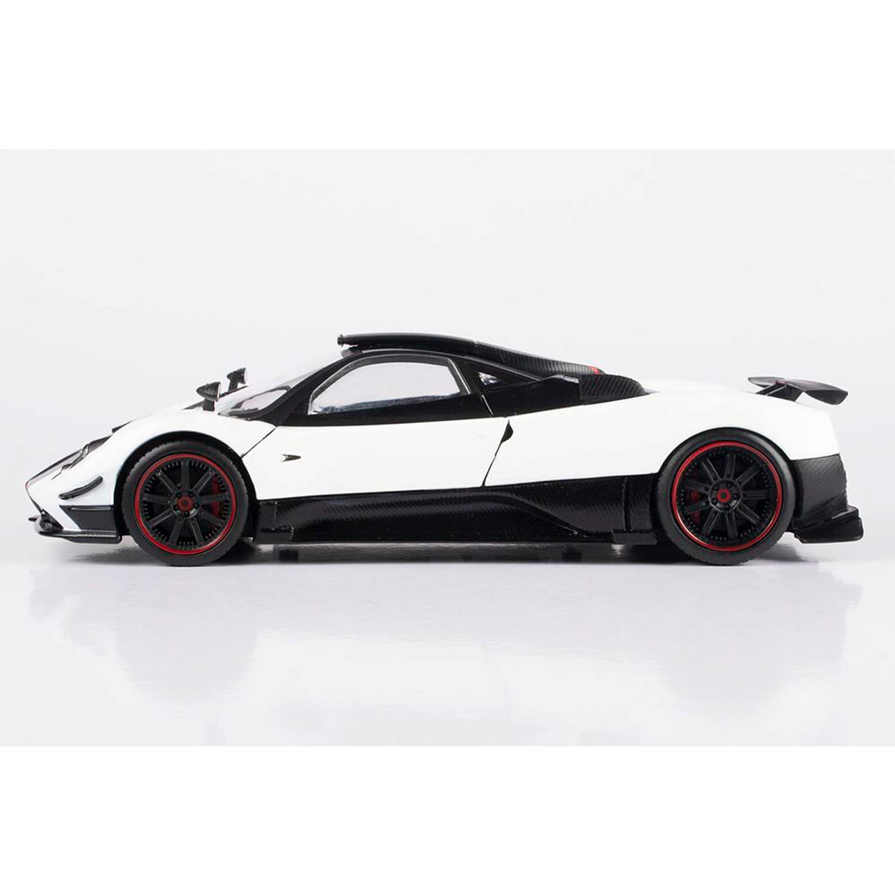 Pagani Zonda Cinque 1:18 Scale | Collectable Diecast