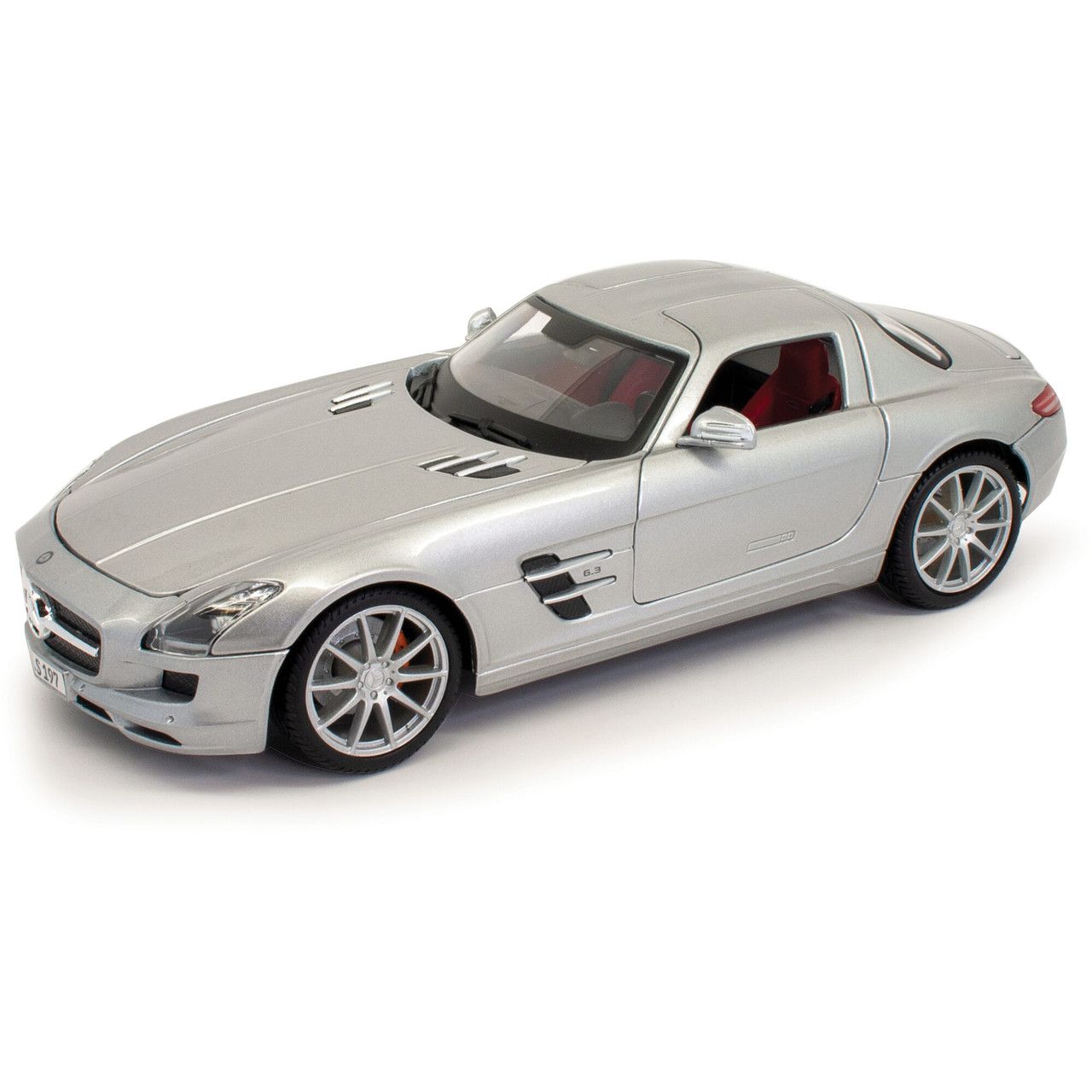 hiro32 mercedes SLS AMG 1/18 maisto Mercedes-Benz SLS AMG 1:18 Scale Diecast Model by Maisto