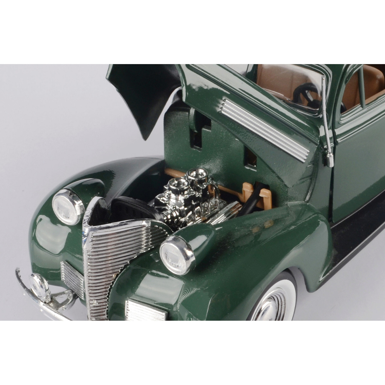 1939 Chevrolet Coupe - Green 1:24 Scale Diecast Model by