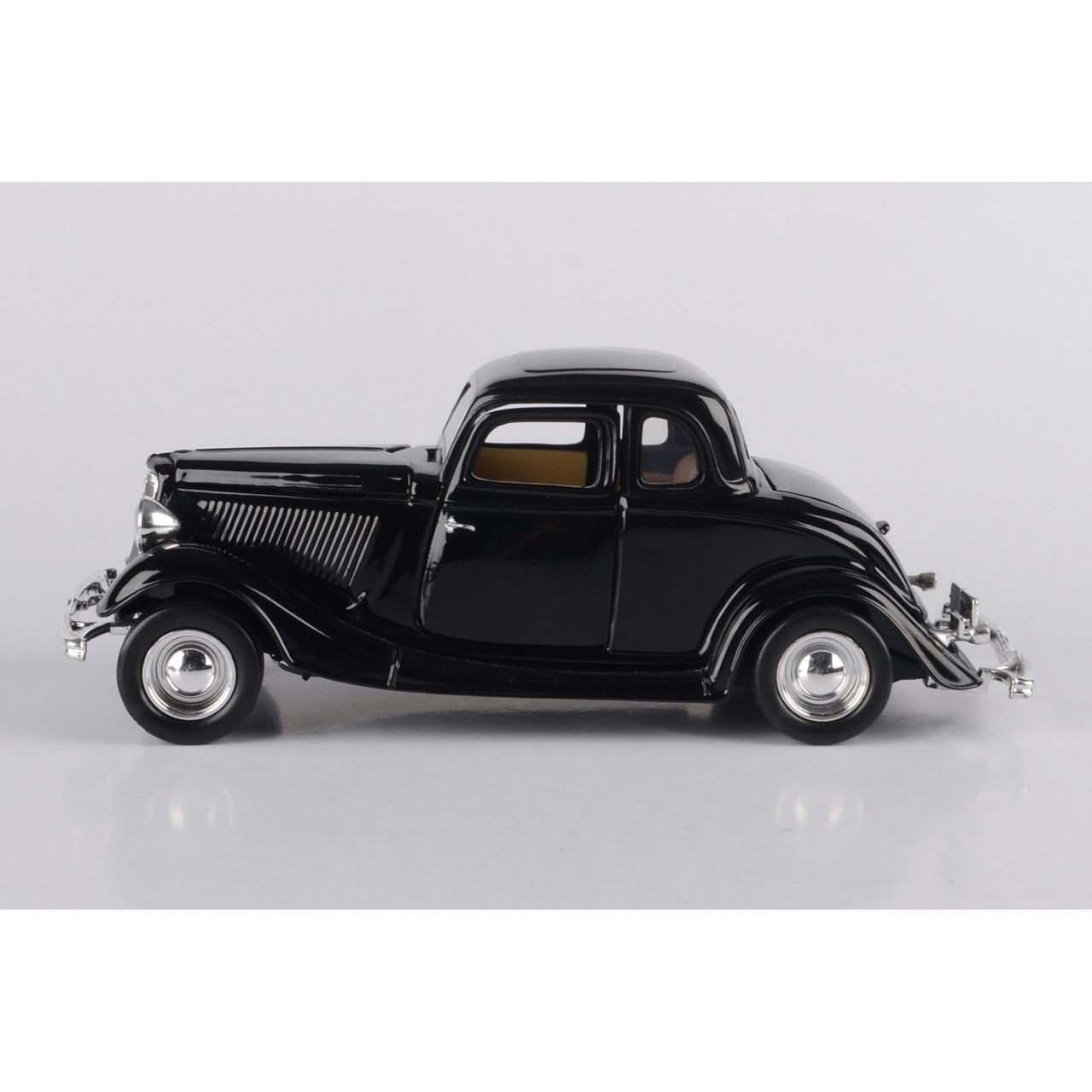 1934 Ford Coupe Hardtop - Black 1:24 Scale Diecast Model by