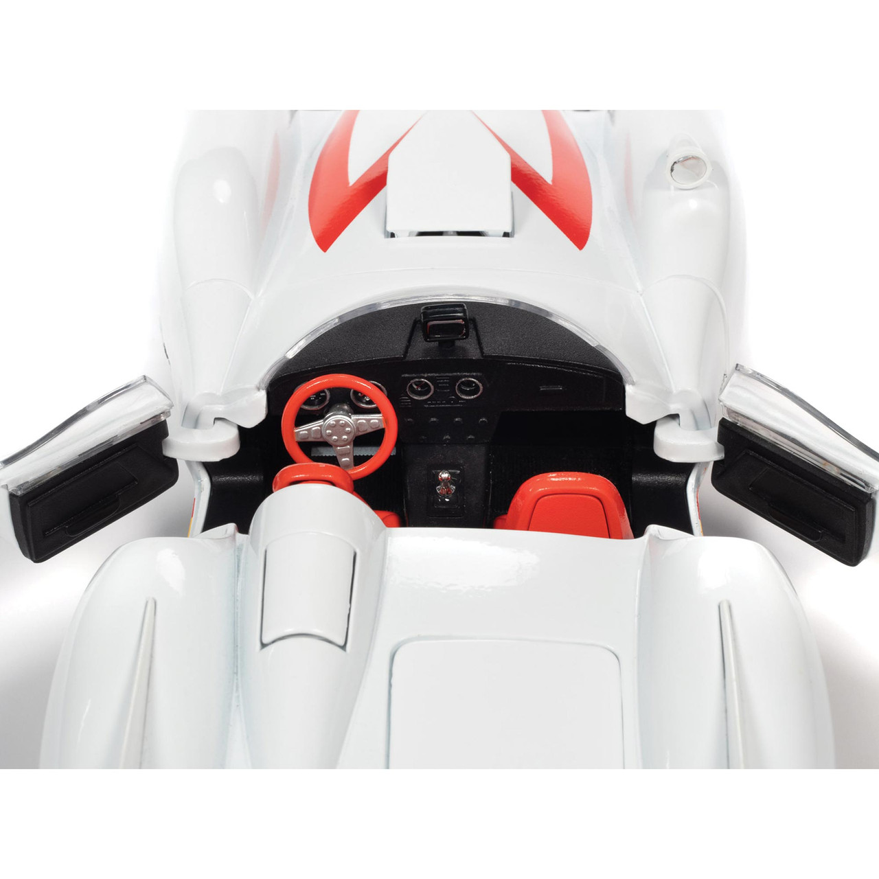 Speed Racer Mach 5 w/Chim-Chim & Speed Racer Figures 1:18