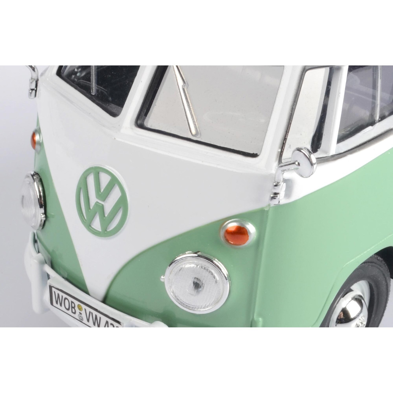 Volkswagen Type 2 ( T1 ) - Pickup-2-White / Green 1:24 Scale