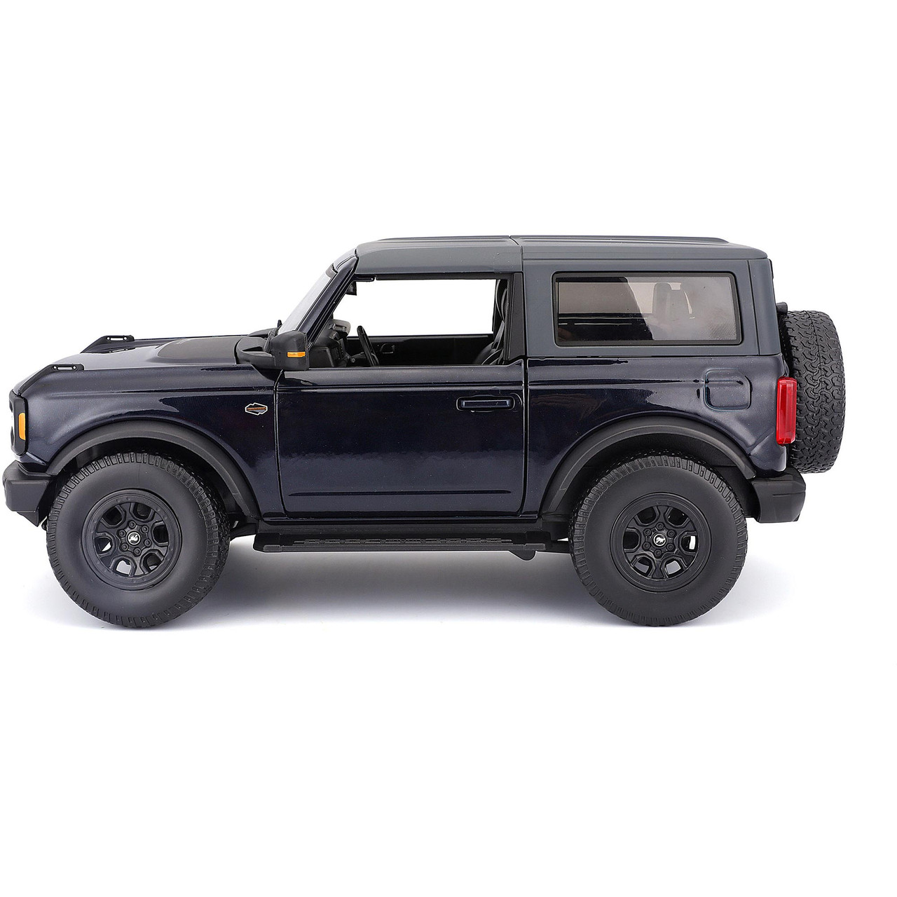 2021 Ford Bronco Wildtrak - Anit Blue 1:18 Scale Diecast Model by