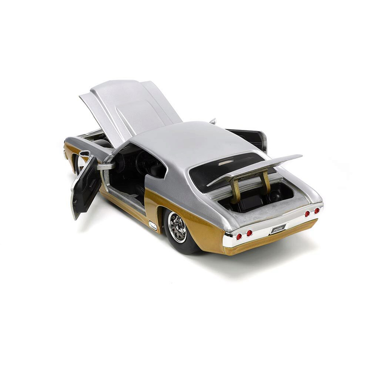 1971 Chevy Chevelle SS - BTM 1:24 Scale Diecast Model Car