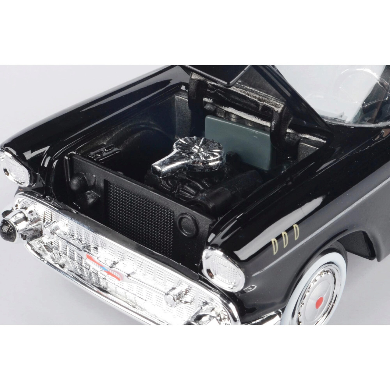 1957 Chevy Bel Air - Black & White 1:24 Scale | Collectable