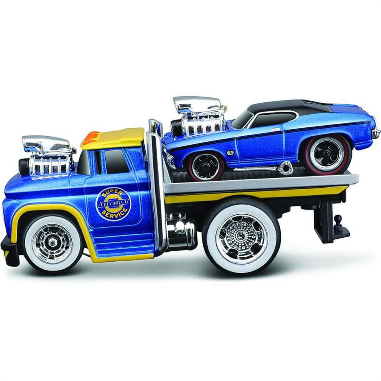 1966 Chevy C60 Flatbed + 1969 Chevy Chevelle Muscle Machine Transport  Collection 1:64 Scale Diecast Model Truck