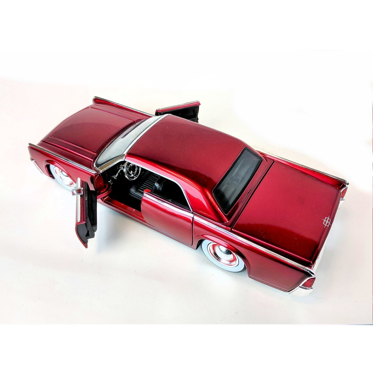 Jada 1/24 Big Time Kustoms 1963 Lincoln Continental Red 1:24 Scale Diecast  Replica Model by Jada Toys