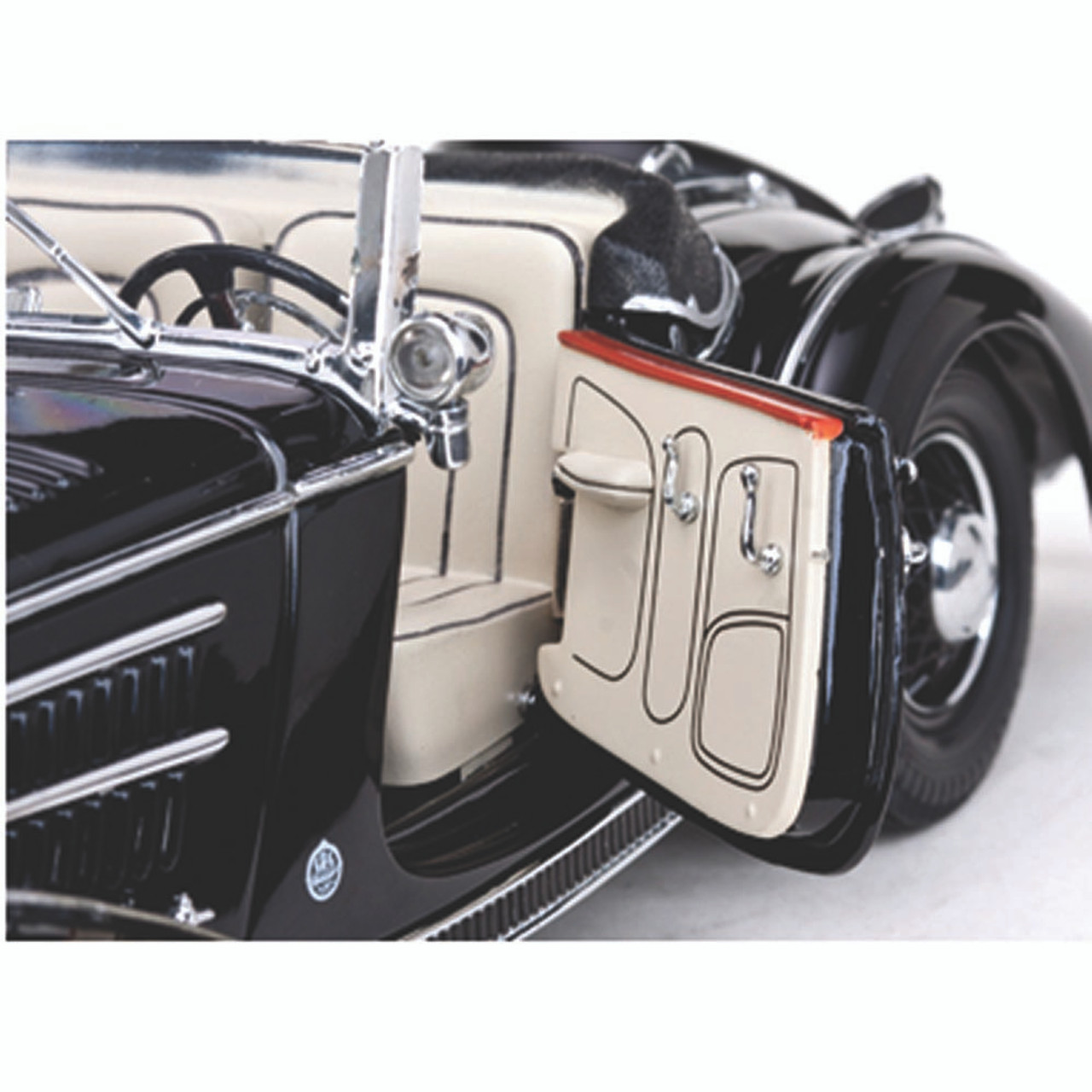 1939 Horch 855 Roadster - Black 1:18 Scale