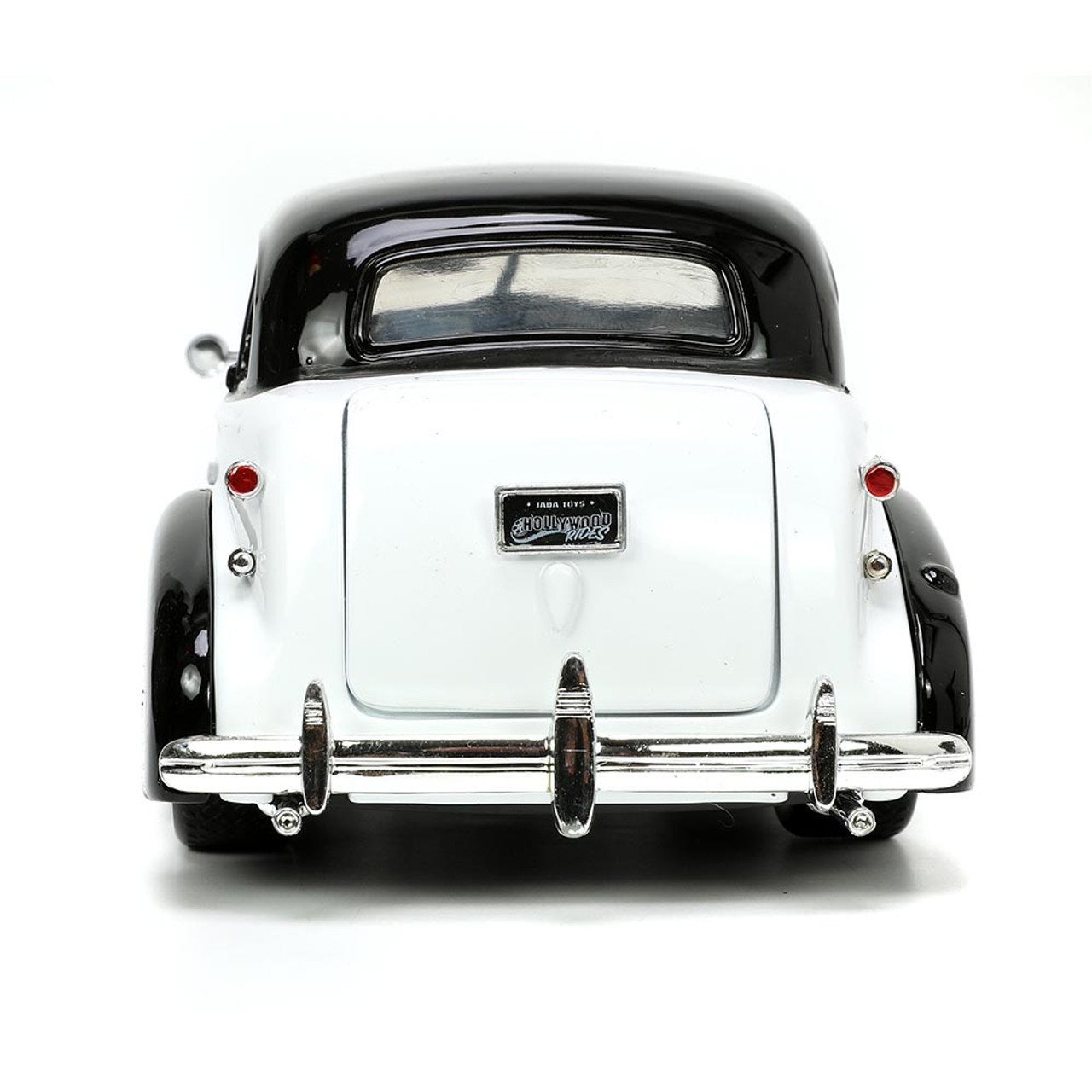 ジャダトイズ 1:24 MONOPOLY 1939 MONOPOLY ミニカー 1939 Monopoly Chevy Master Deluxe w/Mr. Monopoly Figure 1:24