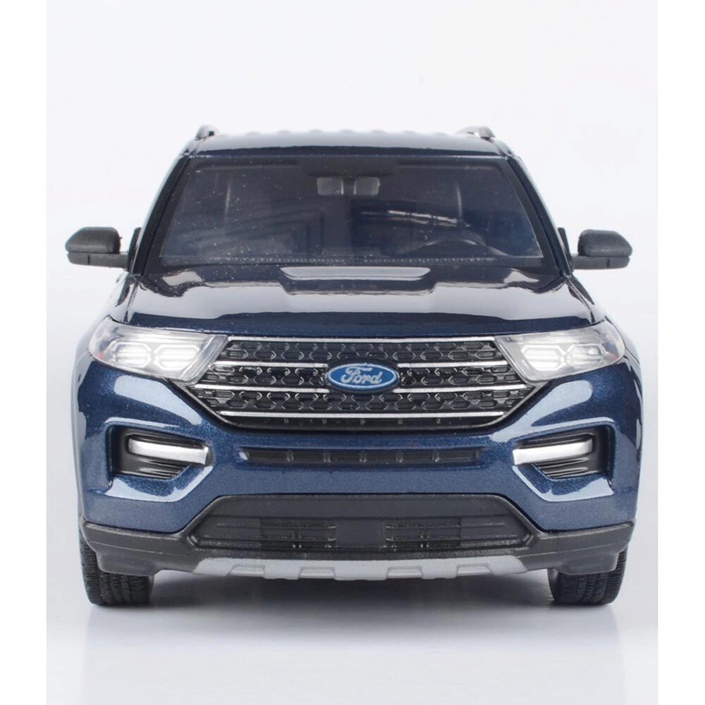2022 Ford Explorer XLT - Blue 1:24 Scale Diecast Model by Motormax