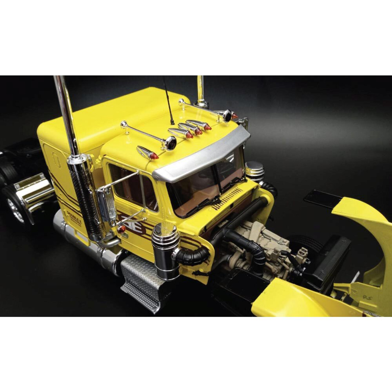 Western Star 4964 Tractor 1/24 Kit 1:25 Scale Diecast Model