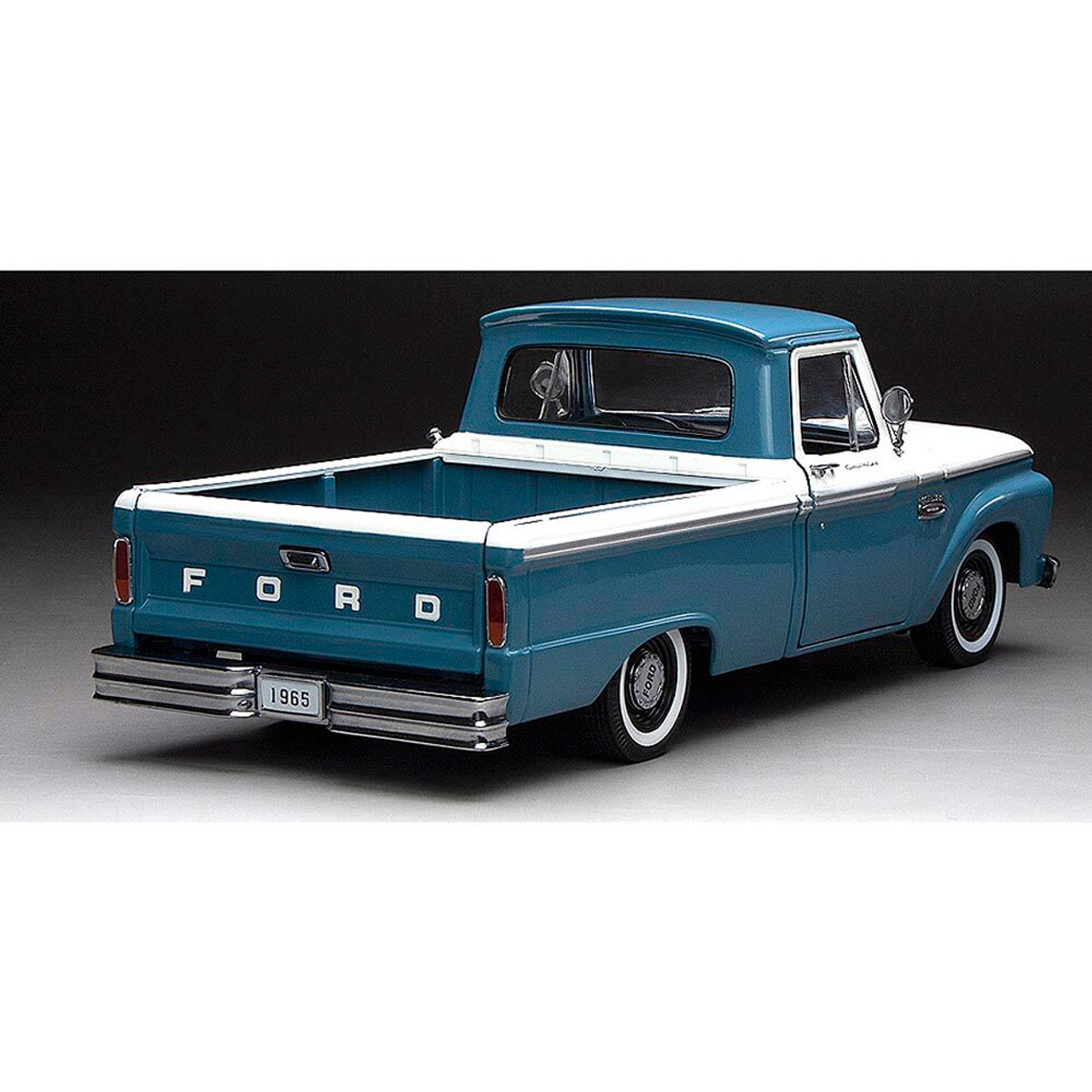 1965 Ford F-100 Custom Cab Pickup - Blue & White 1:18 Scale