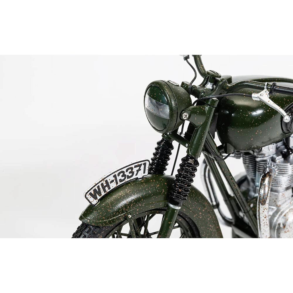 TRIUMPH TR6 TROPHY - Weathered - The Great Escape 1:12 Scale