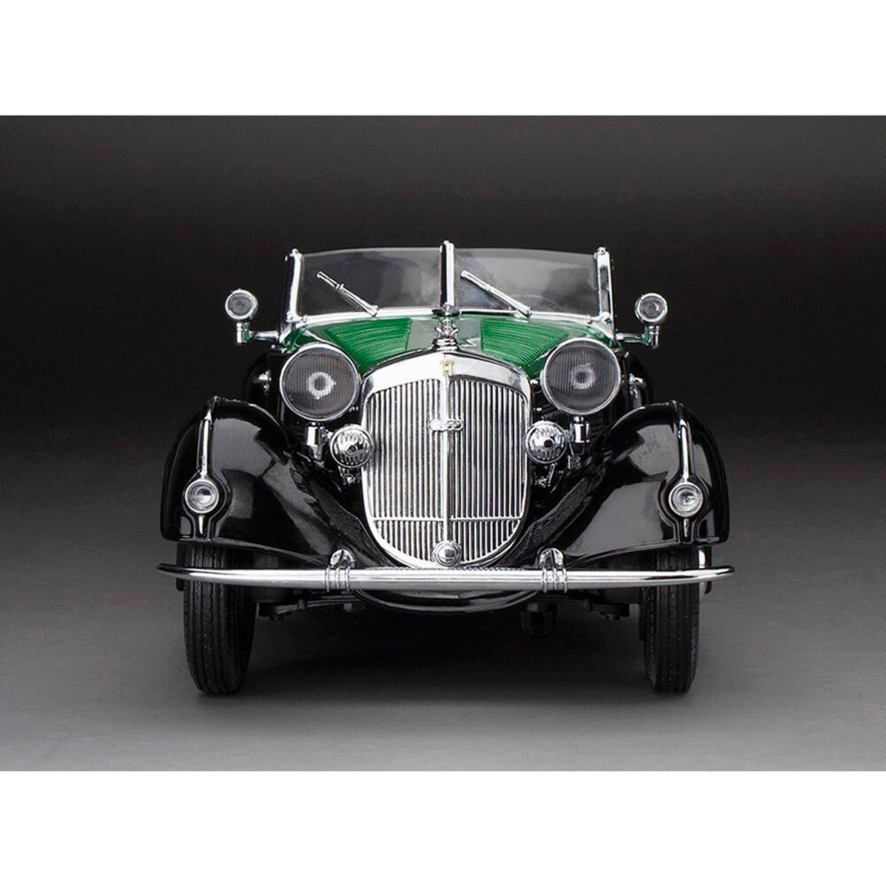 1939 Horch 855 Roadster - Black/Dark Green 1:18 Scale 