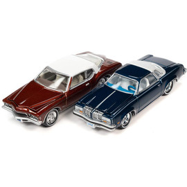 Super 70's Collection A - 1976 Oldsmobile Cutlass & 1972 Buick Riviera - Dark Blue Poly  +  Burnish Bronze Poly 1:64 Scale Main  