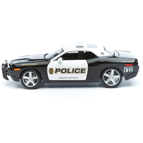 2006 Dodge Challenger Concept - Police - B&W 1:18 Scale Alt Image 3