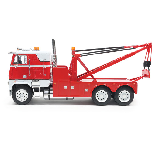 1987 Freightliner FLA Tow Truck - Red & White Alt Image 2