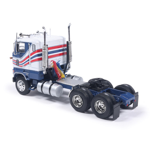 1976 Ford CL 9000 - Red/White/Blue & Vintage Trailer Alt Image 8