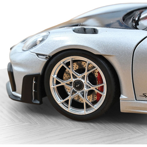 2023 Porsche 718 Spyder RS w/ Weissach Pack - Silver 1:18 Scale Alt Image 6