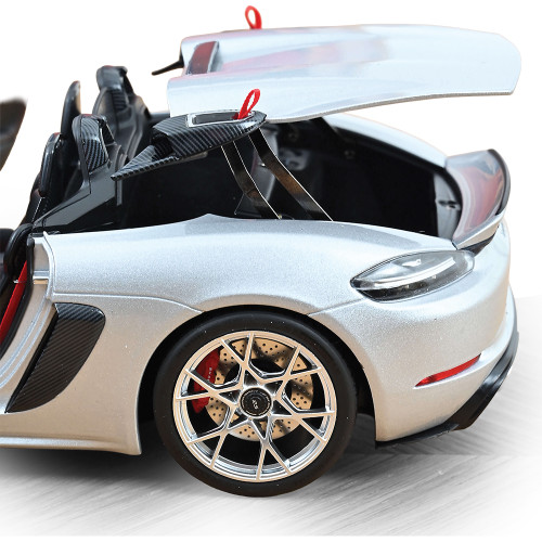 2023 Porsche 718 Spyder RS w/ Weissach Pack - Silver 1:18 Scale Alt Image 7