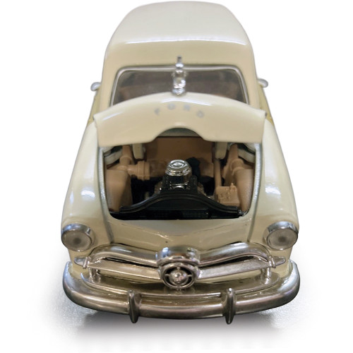 1949 Ford Woody Wagon - Cream 1:24 Scale Alt Image 1