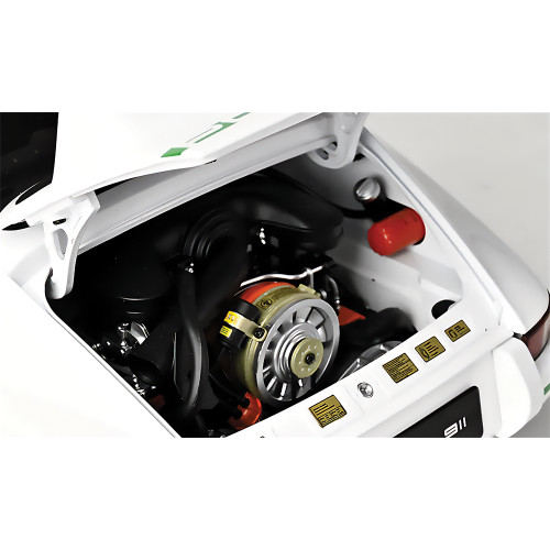 Porsche 911 - White Alt Image 4