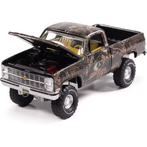 1983 Chevy Silverado Mossy Oak  -  Mossy Oak Country DNA Camo Alt Image 1