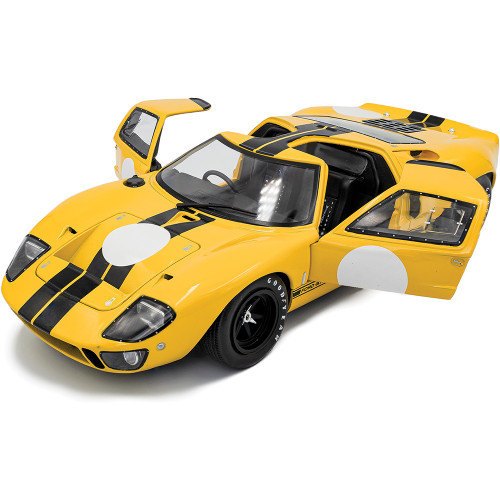 1968 Ford GT40 Mk.1 - Yellow 1:18 Scale Alt Image 8