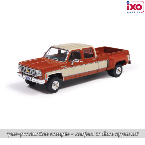 1975 Chevrolet K30 Crew Dab Dually - Grecian Bronze and Santa Fe Tan Deluxe Two-Tone 1:64 Scale Main Image