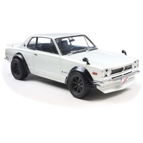 1970 Nissan Skyline (C10) Hakosuka Solido Works - Pearl White Alt Image 2