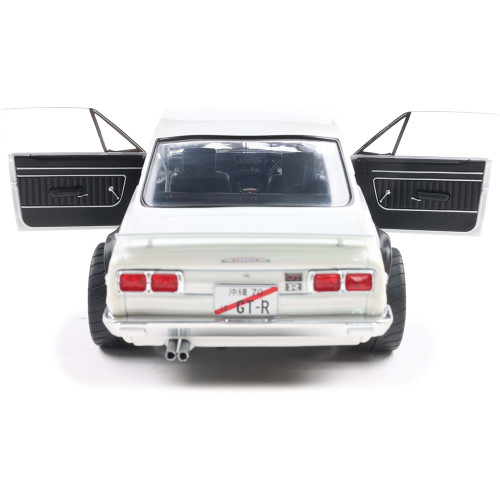 1970 Nissan Skyline (C10) Hakosuka Solido Works - Pearl White Alt Image 7
