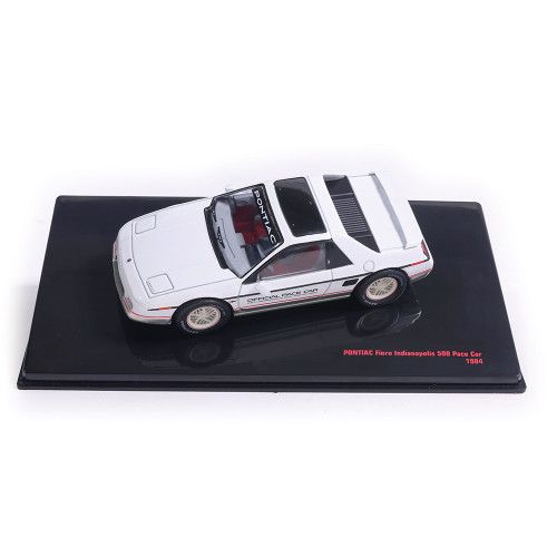 1984 Pontiac Fiero Indianapolis 500 Pace Car - White Alt Image 8