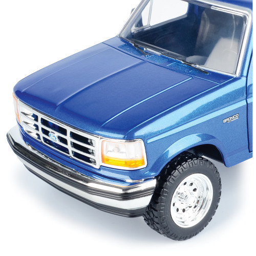 1993 Ford Bronco - Blue 1:24 Scale Alt Image 4