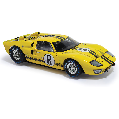 1966 Ford GT40 - #8 Le Mans 24 Hours 1:18 Scale Alt Image 3