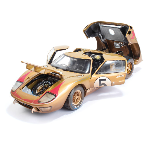 1966 Ford GT40 - LeMans #5 After Race 1:18 Scale Alt Image 1