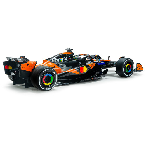 2025 F1 McLaren MCL39 Orange O.Piastri #81 - GP China Alt Image 1