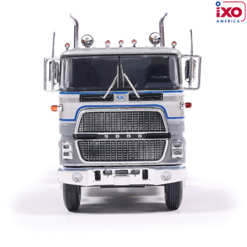Ford COE 9000 - Blue And Silver Alt Image 5