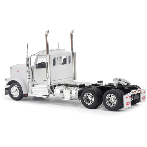 Peterbilt Model 589 BBC Day-Cab Tandem-Axle Truck Tractor Alt Image 3