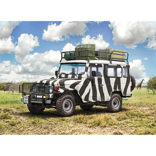 Toyota Land Cruiser Safari 1/24 Kit Italeri (3681) 1:24 scale Alt Image 1