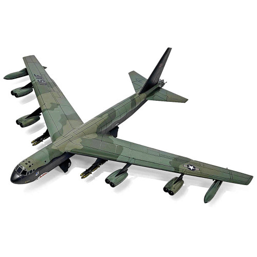 B-52D Stratofortress 1/144 Kit    Academy (12632) Alt Image 1