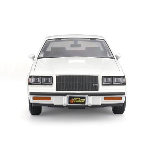 1987 Buick Grand National - White 1:18 Scale Alt Image 4