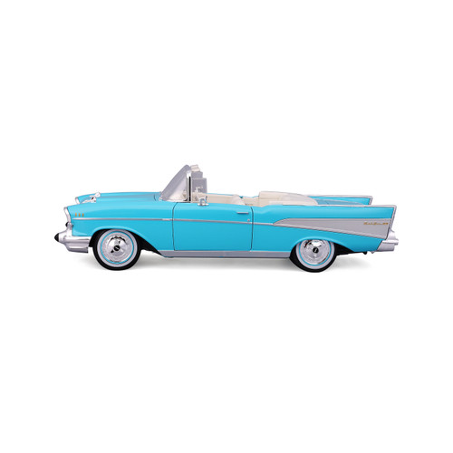 1957 Chevrolet Bel Air Convertible - Light Blue 1:18 Scale Alt Image 3