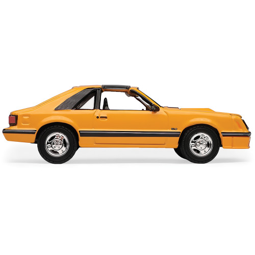 1982 Ford Foxbody Mustang - Medium Vanilla 1:64 Scale Alt Image 6