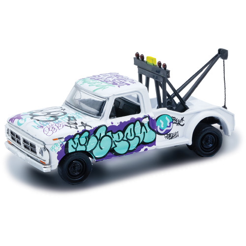 1972 Ford F-250 Tow Truck - Street Art 1:64 Scale Main Image