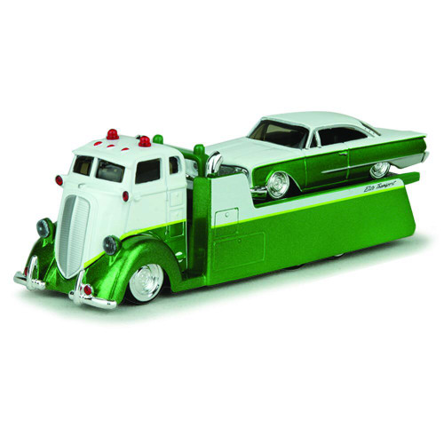 Elite Transport COE Flatbed & 1960 Starliner Main Image