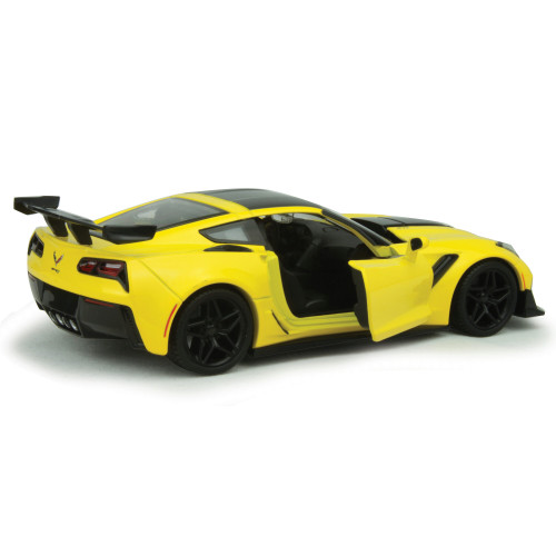 2019 Corvette ZR1 Track Pack - Race Yellow Alt Image 3
