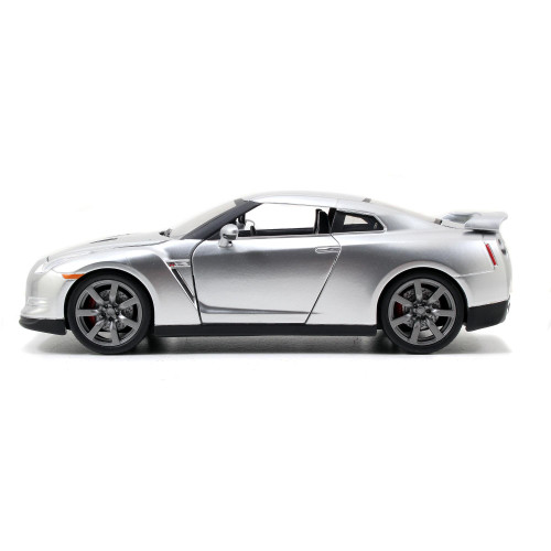 BRIAN's Nissan GT-R (R35) - Candy Silver - Fast & Furious Alt Image 2